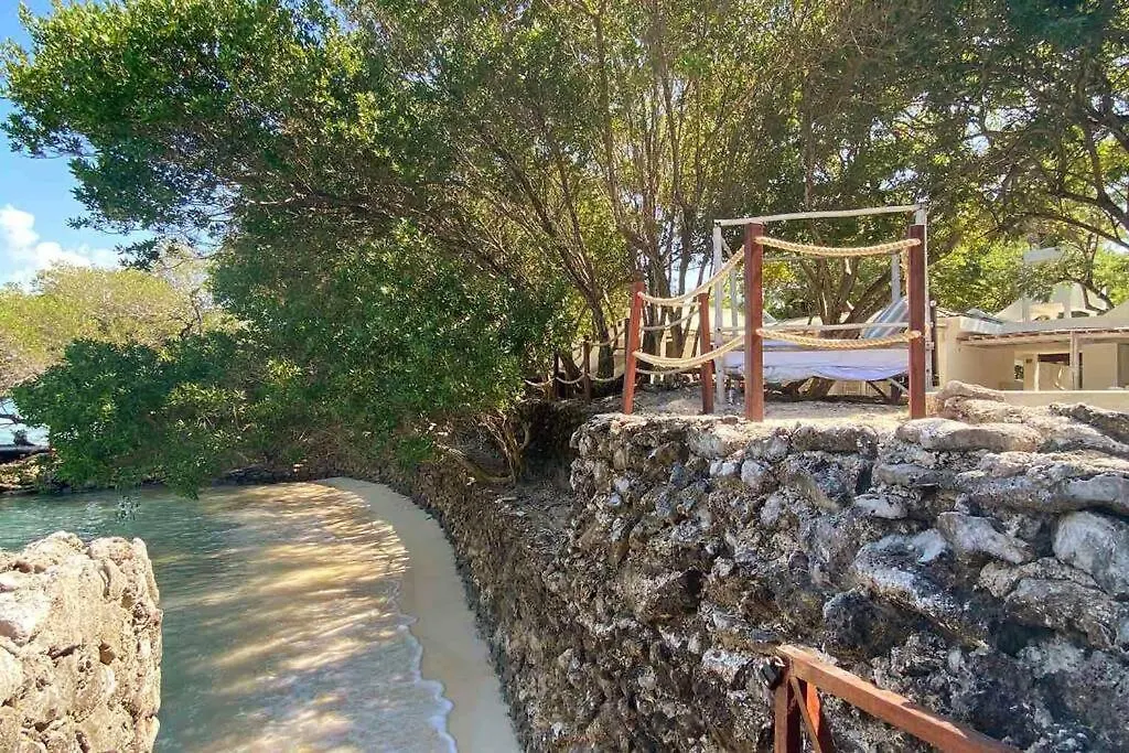 Villa Tierra Blanca Guest House